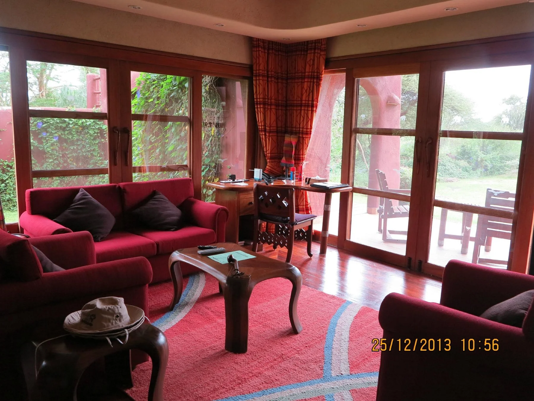 Amboseli Serena Safari Lodge — lounge suite