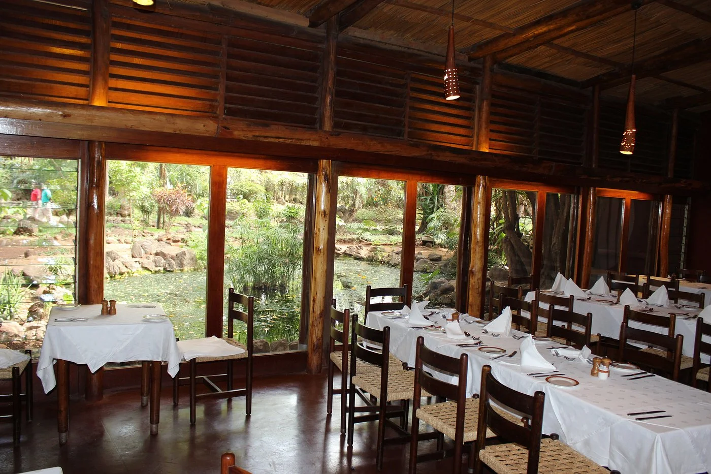 Amboseli Serena Safari Lodge — restaurant overlooking the pond
