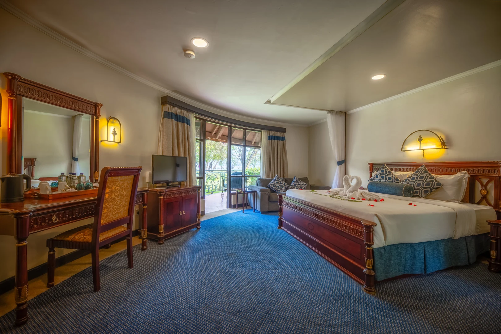 Lake Naivasha Sopa Lodge — guest room with lake views