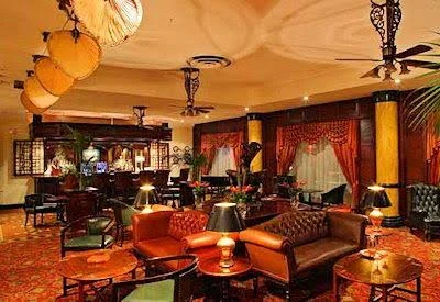 Sarova Stanley Hotel, Nairobi — lounge bar